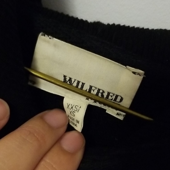 🖤SOLD🖤Aritzia t-shirt sweater - Picture 6 of 10